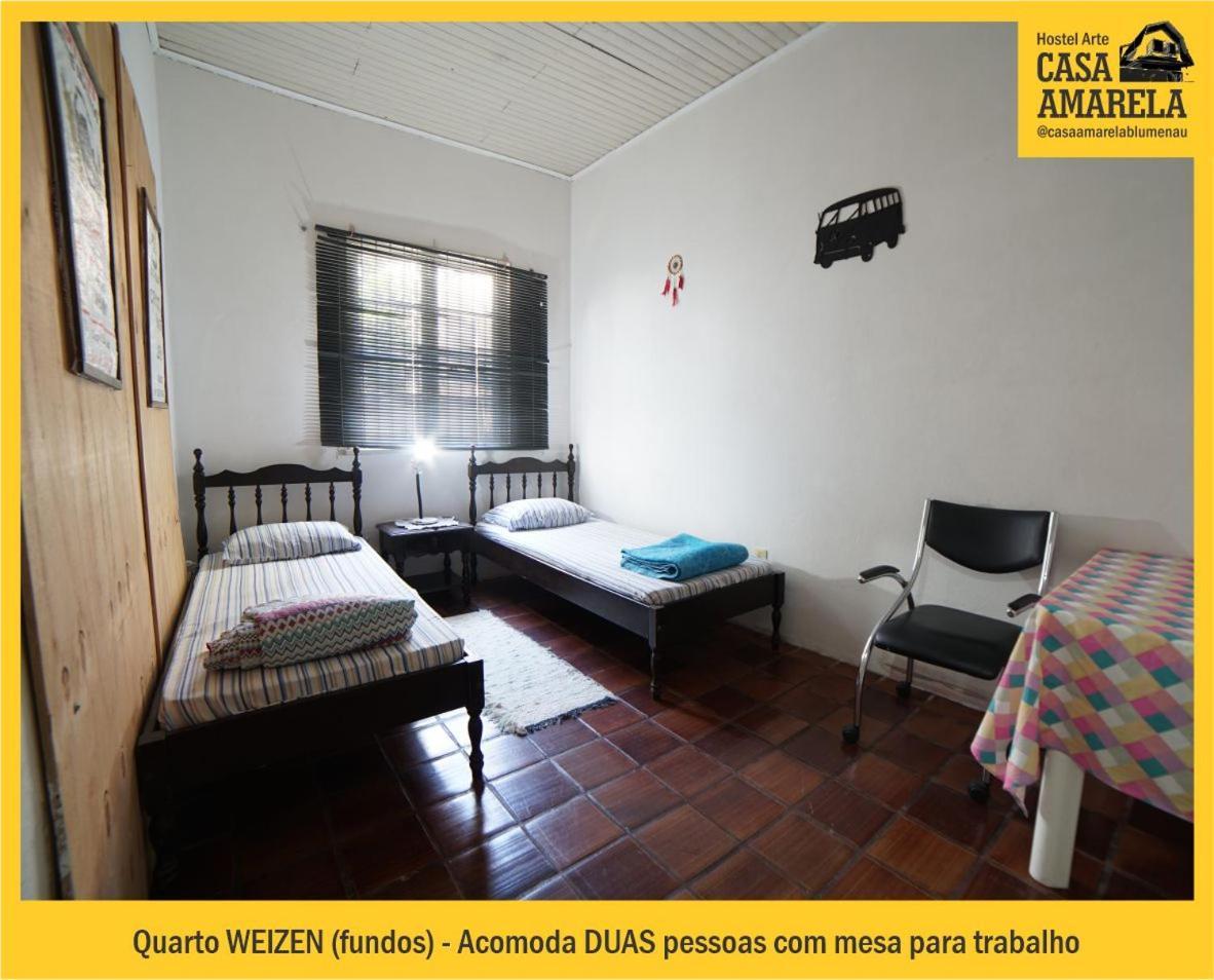 Хостел Casa Amarela Blumenau Hospedagem Alternativa Экстерьер фото