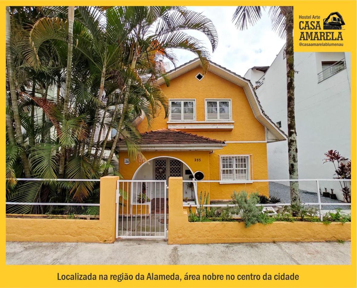 Хостел Casa Amarela Blumenau Hospedagem Alternativa Экстерьер фото